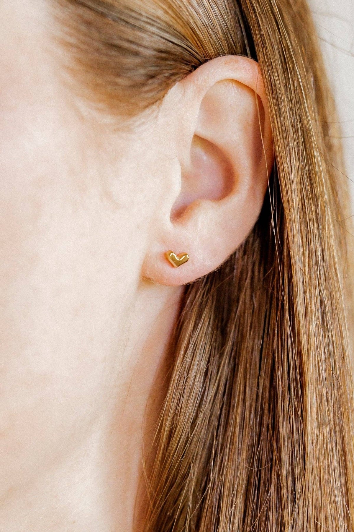 Screwback Stud Earrings - Fable Heart Gold