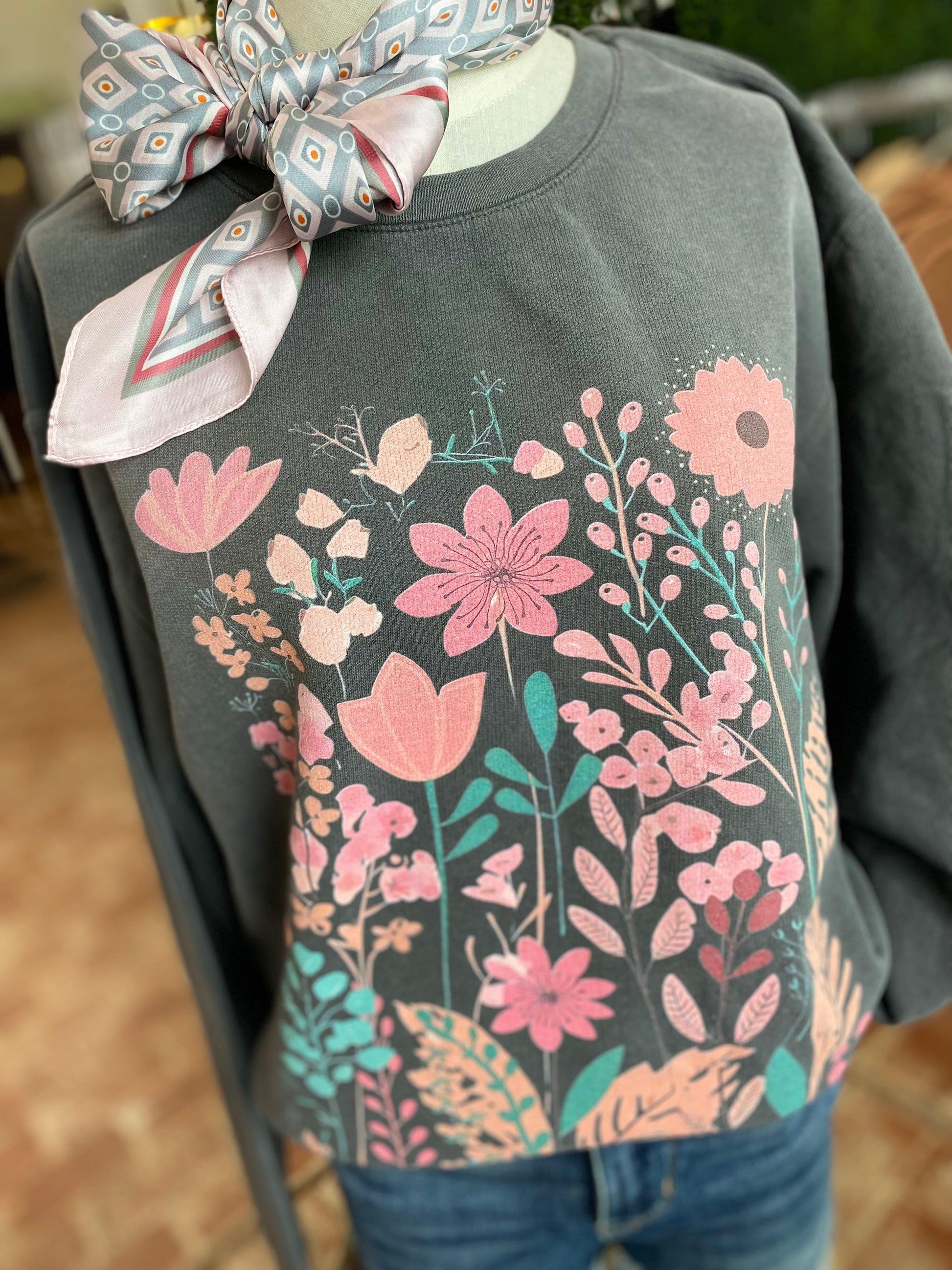 Graphic Tees Water Color Flowers Pullover Crew- Pepper